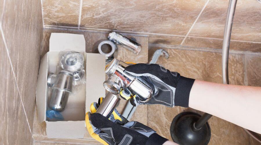 Professional gutter cleaning in Ortonville, MI